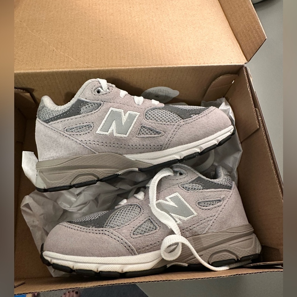 Kids Grey New Balance 990v3